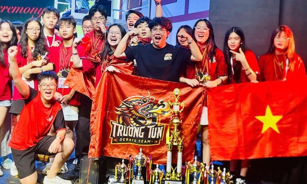  Việt Nam giành hai giải vô địch toàn cầu ở World Scholar’s Cup 2025